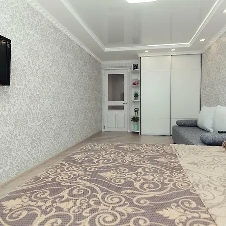 Luxury Apart-Hotel On Kondrateva Street Сумы Экстерьер фото