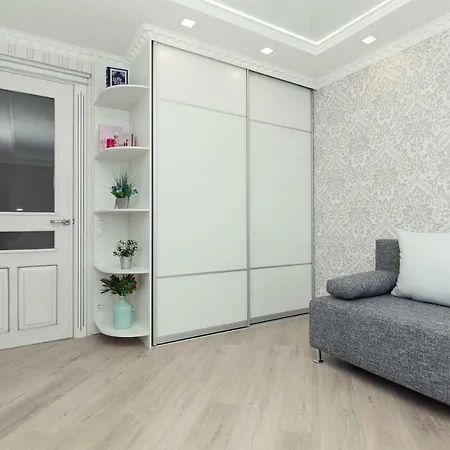 Luxury Apart-Hotel On Kondrateva Street Сумы Экстерьер фото