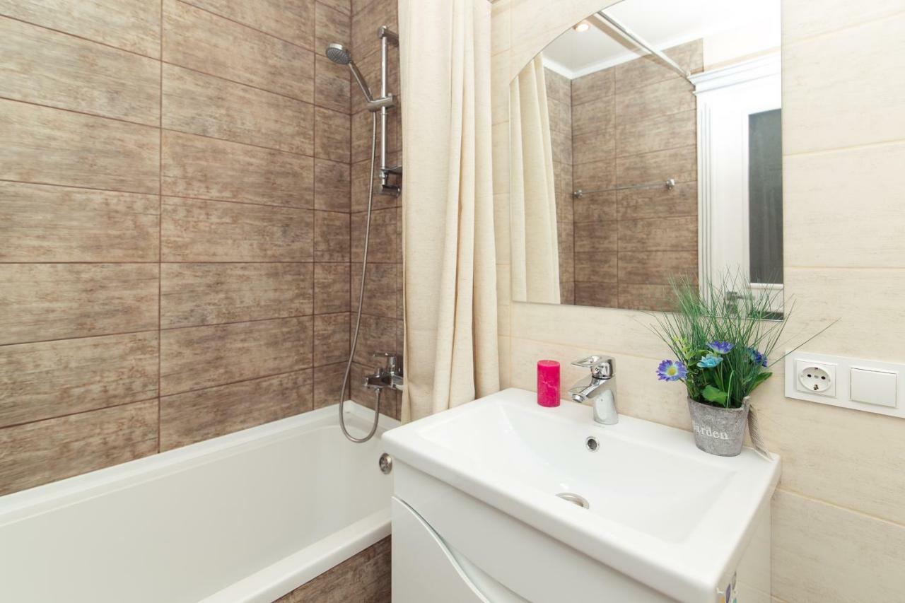 Luxury On Kondrateva Street Apartment Sumy