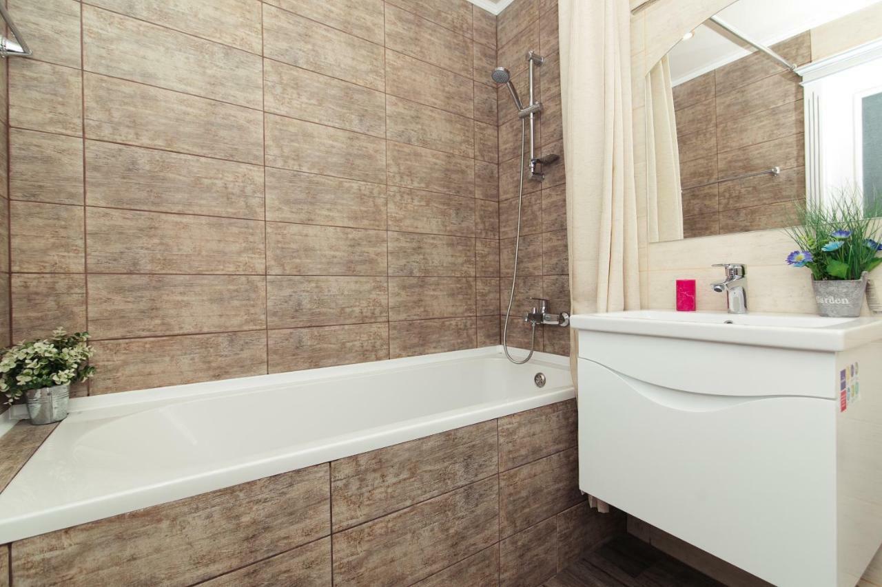 Luxury On Kondrateva Street Apartment Sumy