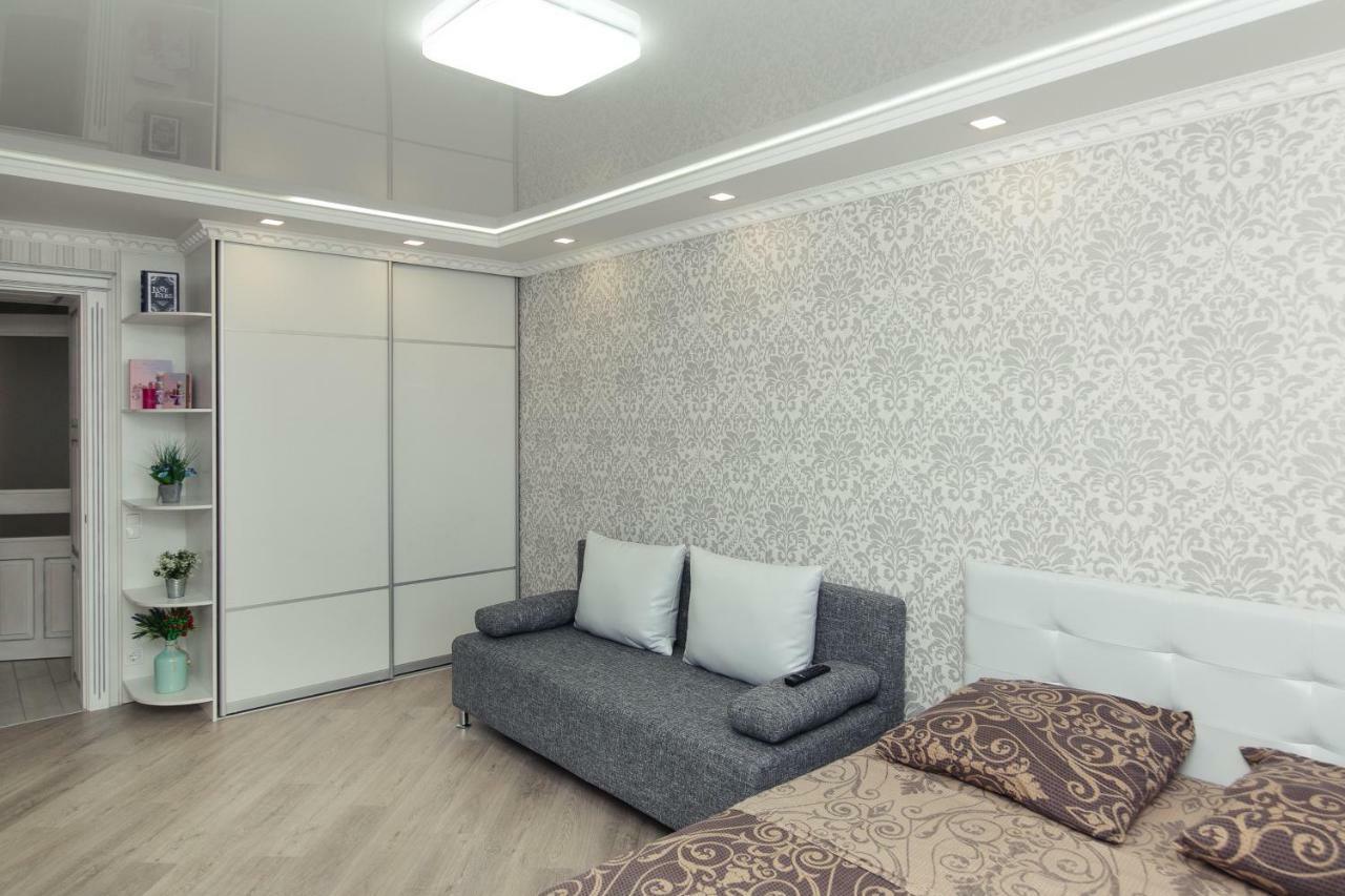 Apartment Luxury On Kondrateva Street